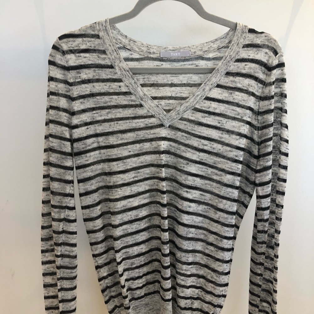 V neck sweater